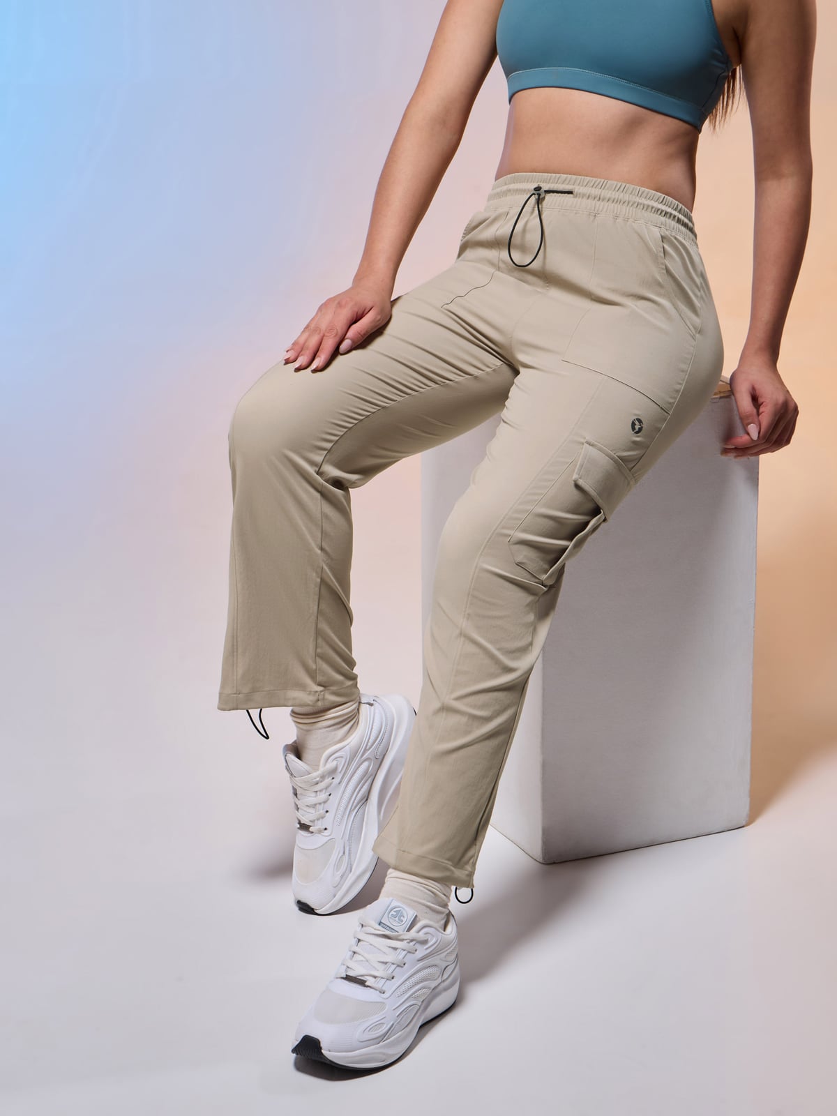 Women's cargo trackpants W147